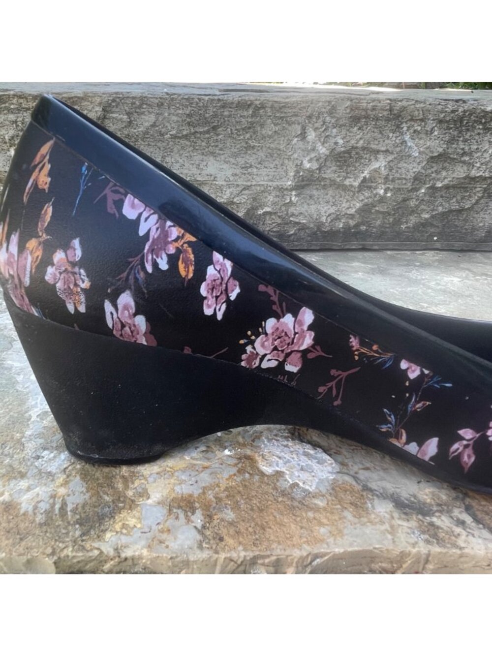 CROCS Womens Floral Comfort Wedge Pumps Size 11 Cottagecore Coquette Feminine - Picture 9 of 14